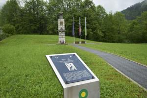 Malgajev spomenik 11